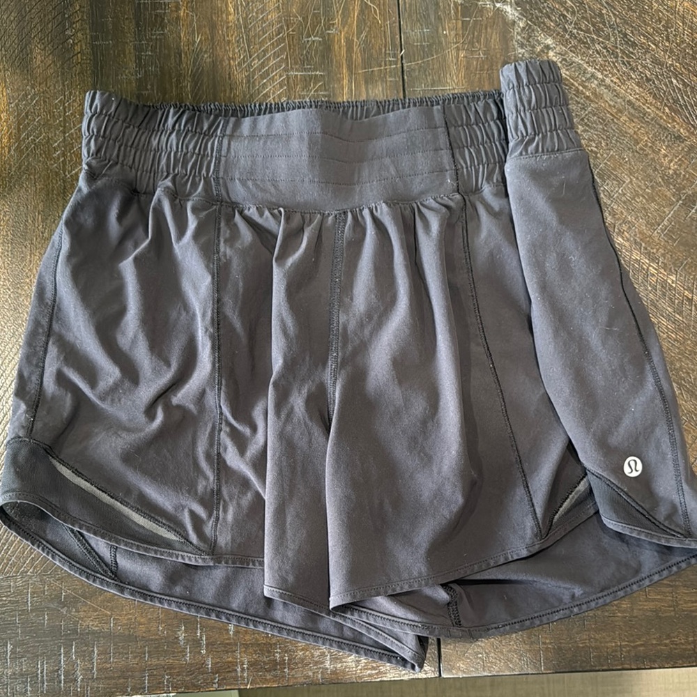 lululemon athletica Women's Black Shorts - SZ 8 Tall